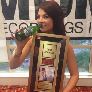 Jess Moskaluke (photo courtesy of MDM Recordings)